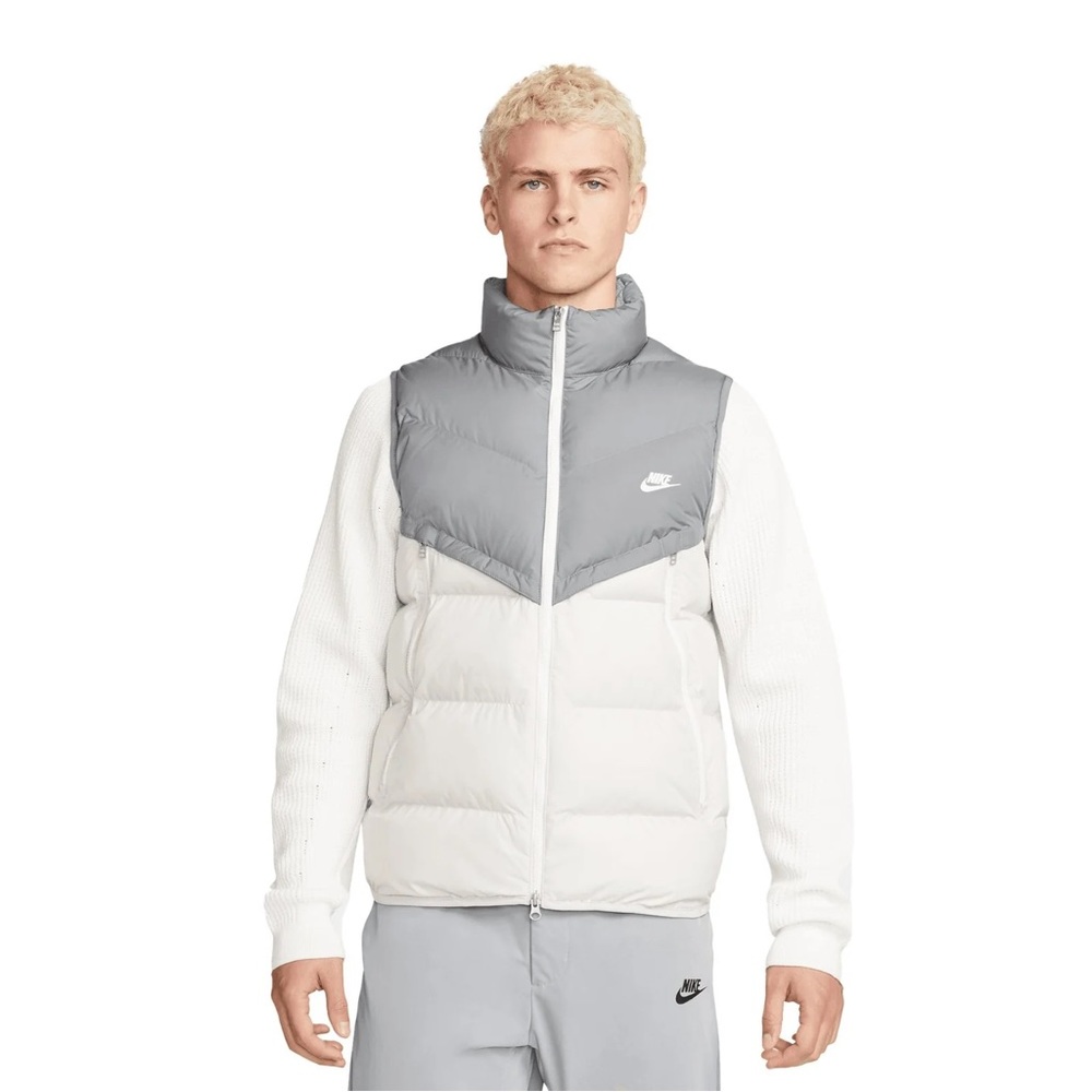 Nike Storm-FIT Windrunner Men’s Size Small Silver/Grey PRIMALOFT® Insulated Vest
